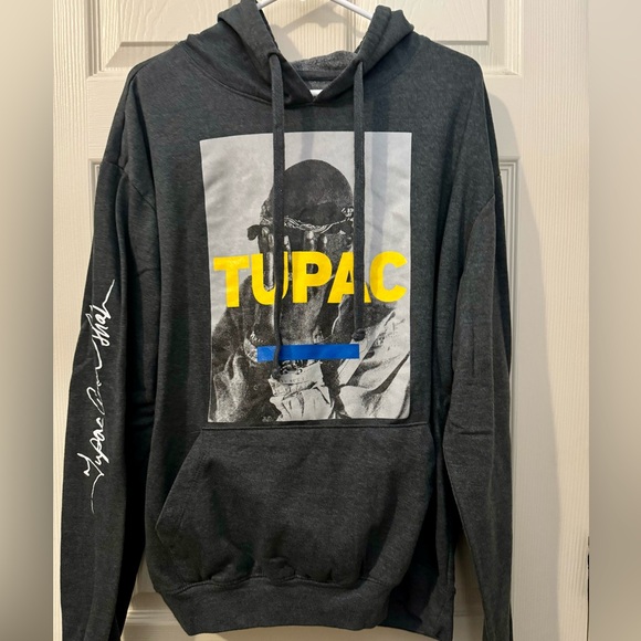 Tupac hoodie XL - Picture 1 of 3